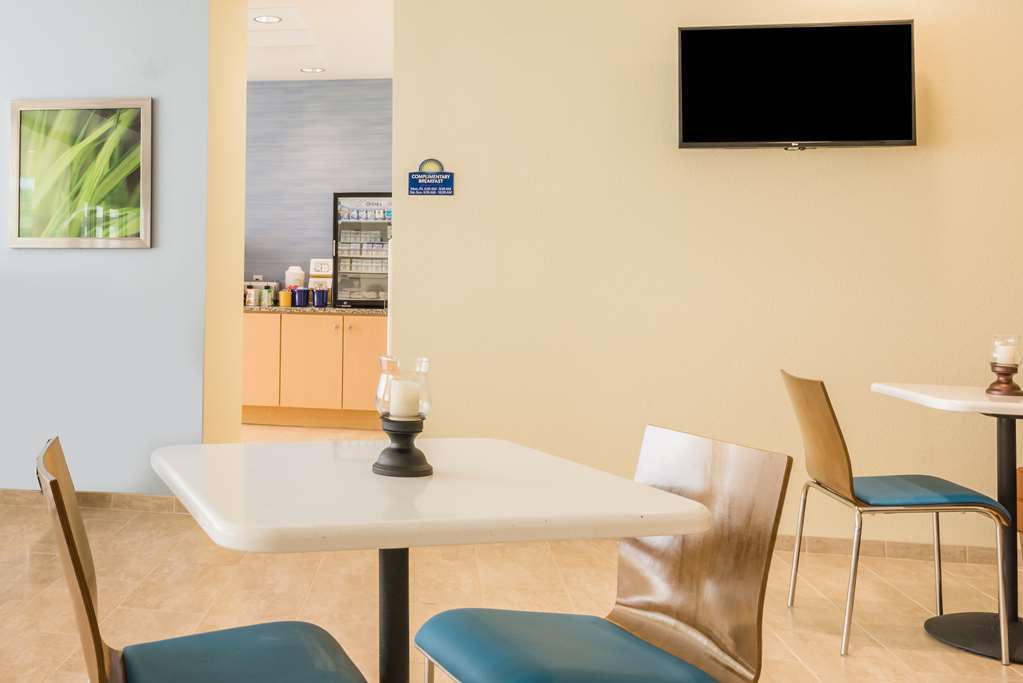 Days Inn By Wyndham Cadiz Facilities photo